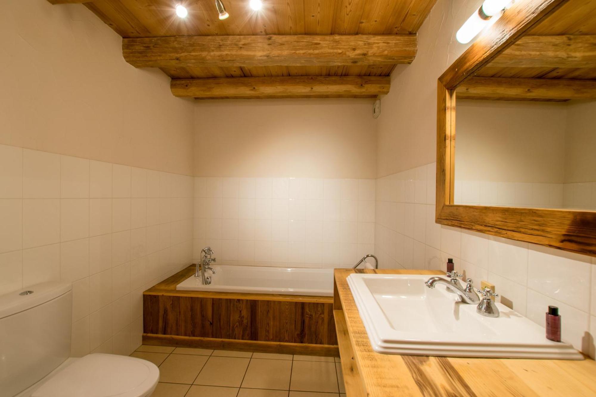 La Ferme Du Chateau Abondance 외부 사진